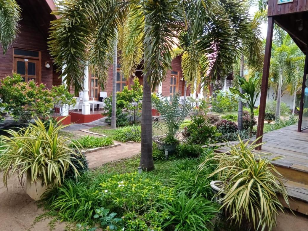 Elegant Green Beach Resort Trincomalee Eksteriør bilde