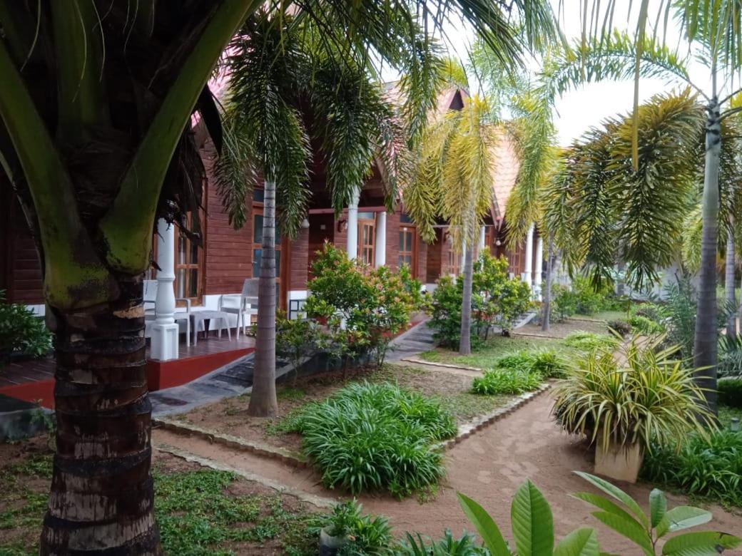 Elegant Green Beach Resort Trincomalee Eksteriør bilde