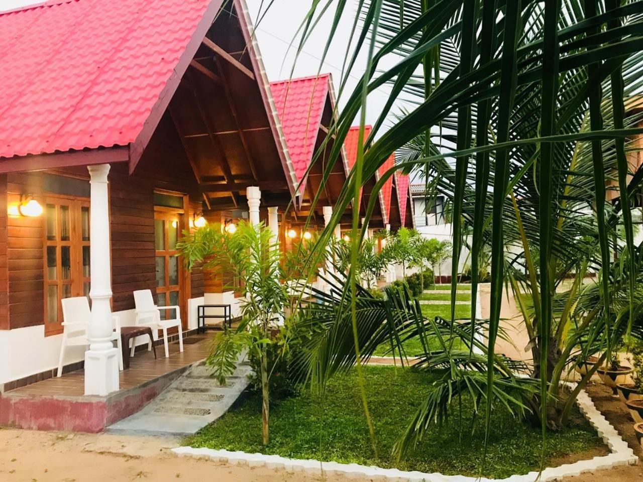 Elegant Green Beach Resort Trincomalee Eksteriør bilde