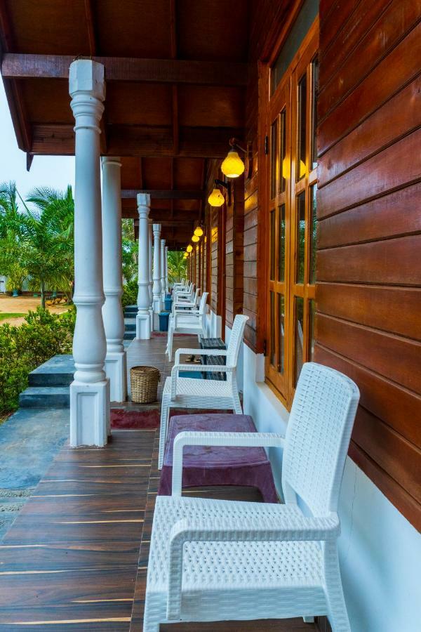Elegant Green Beach Resort Trincomalee Eksteriør bilde